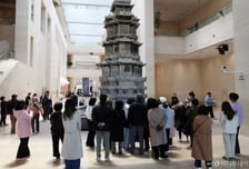 외국은 5만원, 한국은 무료...대통령도 "격 떨어져" 국중박 결국 유료화?