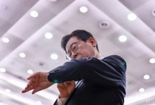 이재명 대통령 지지율 2주 연속 하락 '53%'…민주당 44%·국힘 37%