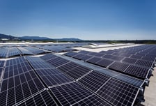 공장 지붕에 태양광 확산…산업용 전기요금 부담 줄인다