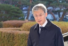 조희대 대법원장, 내란재판부법 통과시 예규 수정 묻자 '묵묵부답'