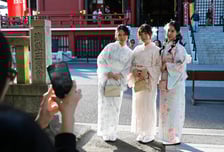 '외국인 규제강화' 일본, 귀화 문턱도 높여…거주기간 5년→10년 추진