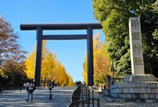 한일 경제협력의 선결과제는 '역사 문제'…야스쿠니 신사 가봤더니