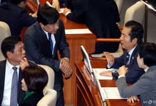 삐걱대도 거침없이…연말까지 내달리는 與 입법열차