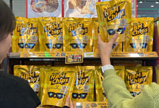 SK닉스 직원들도 "반도체칩 과자 없어요?"...3주만에 20만개 완판