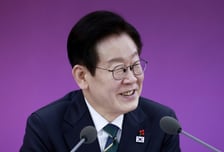 "제 아내도 야단치는데…" 이재명 대통령이 직접 밝힌 공개보고 이유는