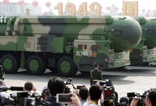 미 국방부 "중국 격납고에 ICBM 100기 이상"…中 "알지 못해"