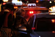 택시 대란 걱정했는데...연말 모임 끝, 사람들 몰린 '버스'