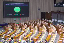 [속보]'필버 종료' 정보통신망법 개정안, 본회의 통과...찬성 170명