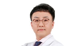 빙판길보다 무서운 '거실 바닥'…노년층 위협하는 '고관절 골절' 주의