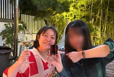 "샤넬 선물" 인증샷? 박나래 SNS엔...'900만원' 시계 찬 여성 사진