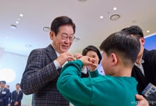 이재명 대통령 국정 지지율 59%...민주당 41%·국민의힘 20%