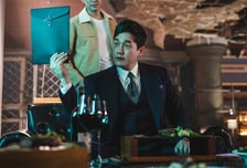 '빌런즈' 신출귀몰 유지태, ‘슈퍼노트’ 게임 본격 가동