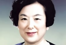 현정은 회장 모친 김문희 이사장 별세…정의선 회장 등 근조화환