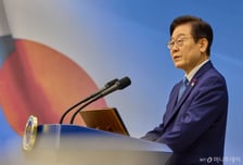 [속보]이재명 대통령, 순직자 유가족들 만나 "공동체 모두가 예우·보상 해야"