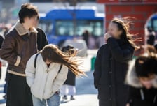 [내일 날씨] 최저 영하 15도…강한 바람에 체감온도 뚝
