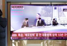 尹에 징역 10년 구형한 특검…대리인단 "정치적 프레임 기댄 과한 구형"