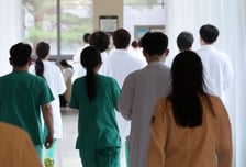 "단식까지 불사"…'이재명표 의료개혁' 속 평행선 달리는 의정