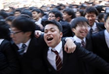 "청년들 몰려왔다"...다 똑같은 '자소서' 아예 폐지, 일본서 뜻밖의 효과