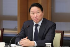 최태원 상의회장 "기업 성장할수록 규제 커지는 구조 반드시 고쳐야"