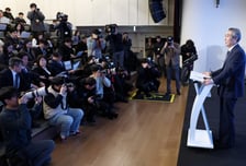 김건희특검, 20명 구속·66명 기소…"김건희, 권력 등에 업고 매관매직"