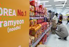 K-수출 7000억 시대…'자동차·식료품 뭐 하나 빠지지 않아'