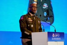 브런슨 연합사령관 "위협 현대화…한·미 동맹 역동적으로 진화시키자"