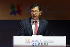 '최태원 동생' 최재원 수석부회장, SK이노에서 SK스퀘어로 이동