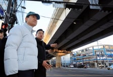 오세훈 ''신속한 심의로 속도감 있는 주택공급…위원회와 원팀 협력''