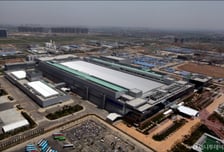 美, 중국공장 반도체 장비 규제 일부 완화…삼성·하이닉스 '숨통'