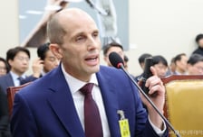 사실상 5000원 쿠폰 '띡'...쿠팡 대표 "1.7조 규모" 추가 보상 선 그었다