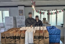 "쌈짓돈까지 박박" 이 부부, 또 '기부 인증샷'...누리꾼도 '감동'