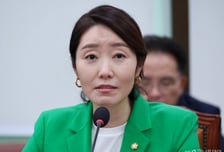 강선우 '1억 수수 의혹'에...與서도 "의원 모두 멘붕""불쾌하다"