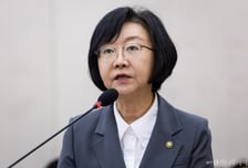 오유경 식약처장 "국민 안전·안심 일상·성장 견인에 역량 집중"