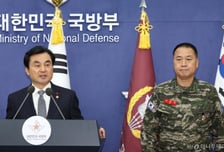 해병대사령관 '대장' 승격 추진…해병대 작전권, 50년 만에 '원복'한다