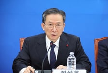 정성호 장관 "지난 6개월 검찰개혁 토대 마련…새로운 검찰로"