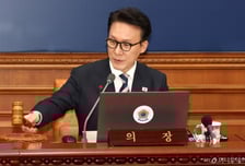 김민석, 새해 인사 "내란 완전 청산, 민주주의 굳건히 하는 한 해 될 것"