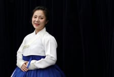 박나래 전 매니저, 상해진단서 제출…"술자리서 얼굴에 잔 던졌다"