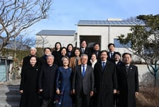 조국 만난 문재인 "혁신당 임무는 민주주의 확장"