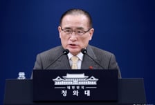 [속보]위성락 안보실장 "망법 성안 과정서 한미 의견 교환…우리 입장 잘 전할 것"