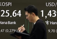 새해 첫날 증시 "복 받았어요"…코스피 신고가·코스닥 52주 최고가 '환호'