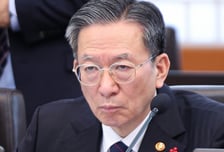 정성호 법무장관 "서해 피격 사건, 정치보복 수사…수사지휘는 안한다"