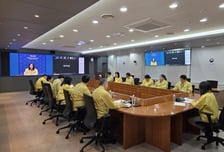 美 베네수엘라 공습, 외교부 "상황 악화될 수도…교민 철수 치밀히 준비"