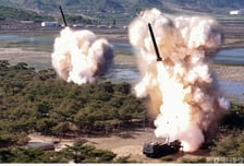 북한, 한중 정상회담 앞두고 탄도미사일 도발…美 베네수엘라 공격 반발?