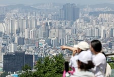 감정가 34억 아파트, 52억에 낙찰...규제 피해 '경매'로 쏠렸다