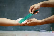 초중고생 95% "학교서 체벌 안 받아"…가정내 체벌은 여전