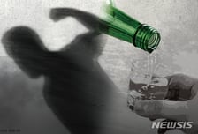 출동한 여경 가슴까지 '퍽'...술집서 행패, 50대 남성의 최후