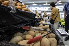 어쩐지 식당반찬서 안보이더라…1년새 가격 47% 폭등한 '국민 반찬'