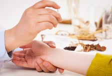 '엑스레이'서 '난임치료'로 확전? 다시 불붙은 의사-한의사 갈등