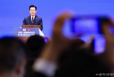 [속보]이재명 대통령, 한중 정상회담서 "국민 실생활 직결된 분야, 수평적 협력·민생 해결 노력 강화"