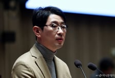 국힘 주진우 "박나래 주사 이모는 출국금지 하더니 김경은 왜?"